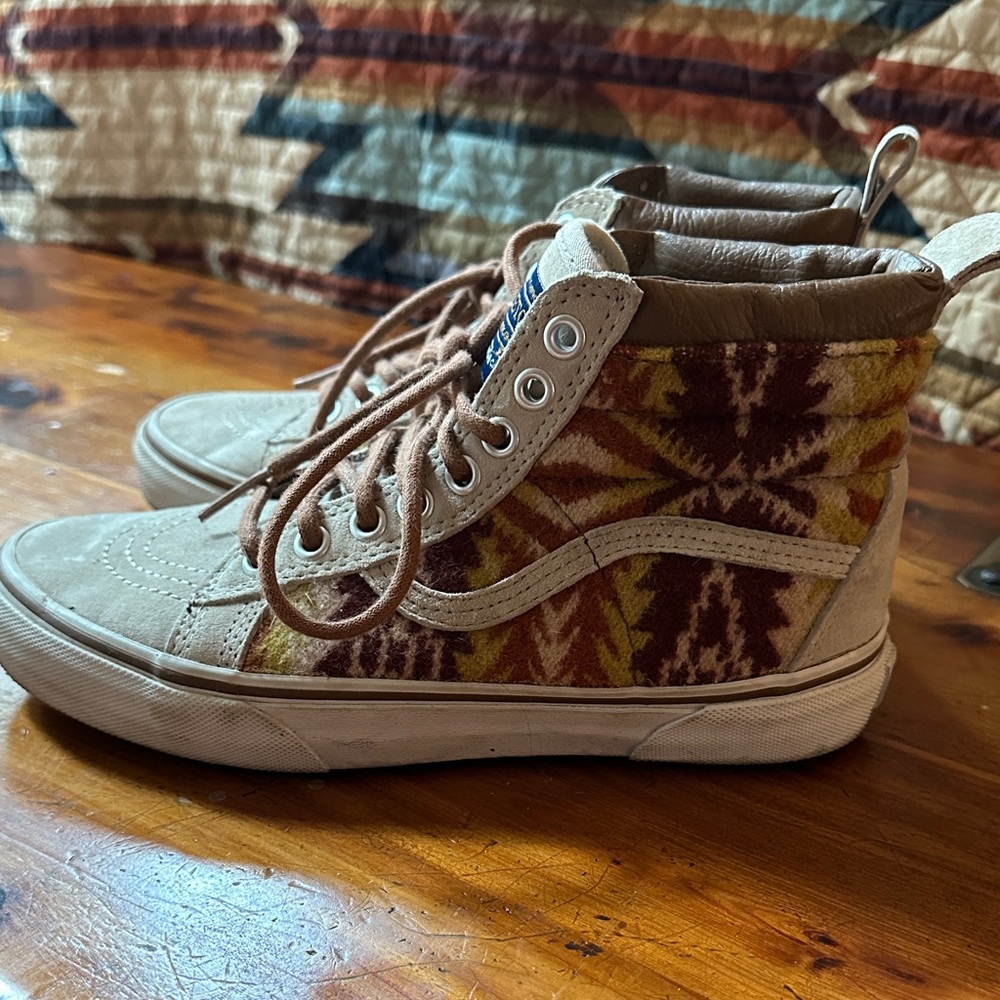 Pendleton by Vans Hi Tops - Picture 3 of 8
